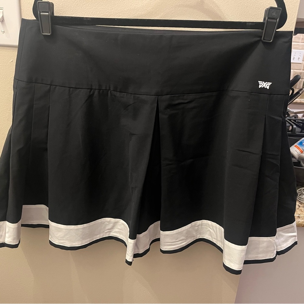 PXG Black and White Skort